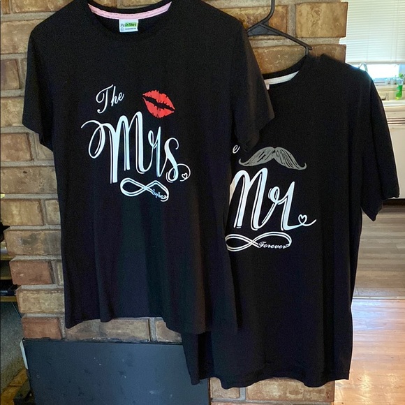 pic on t-shirts Tops - Black Graphic His and Hers Short Sleeve T-Shirts